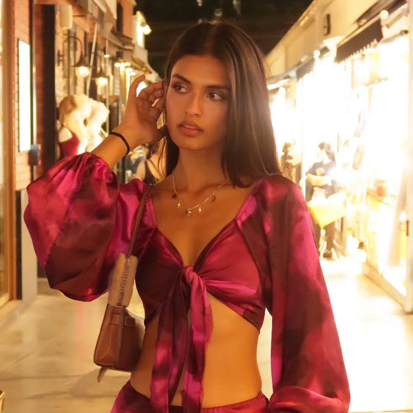 NAOMI TOP
