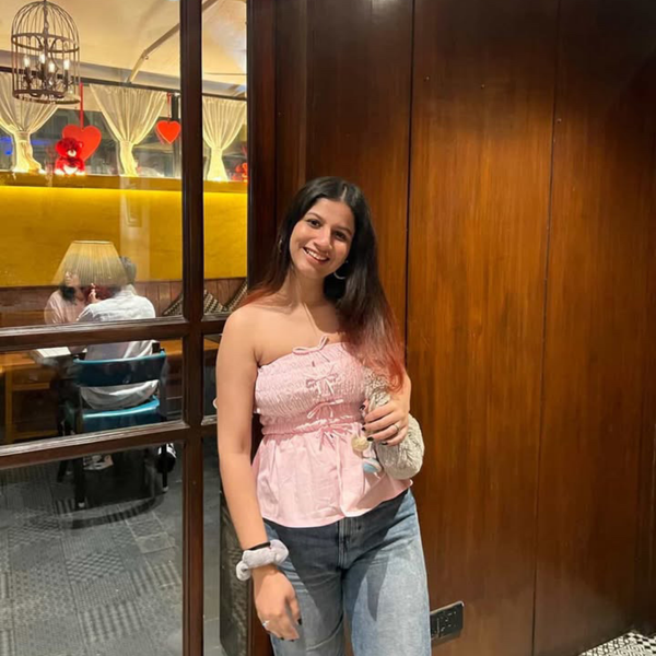 ROSIE TOP